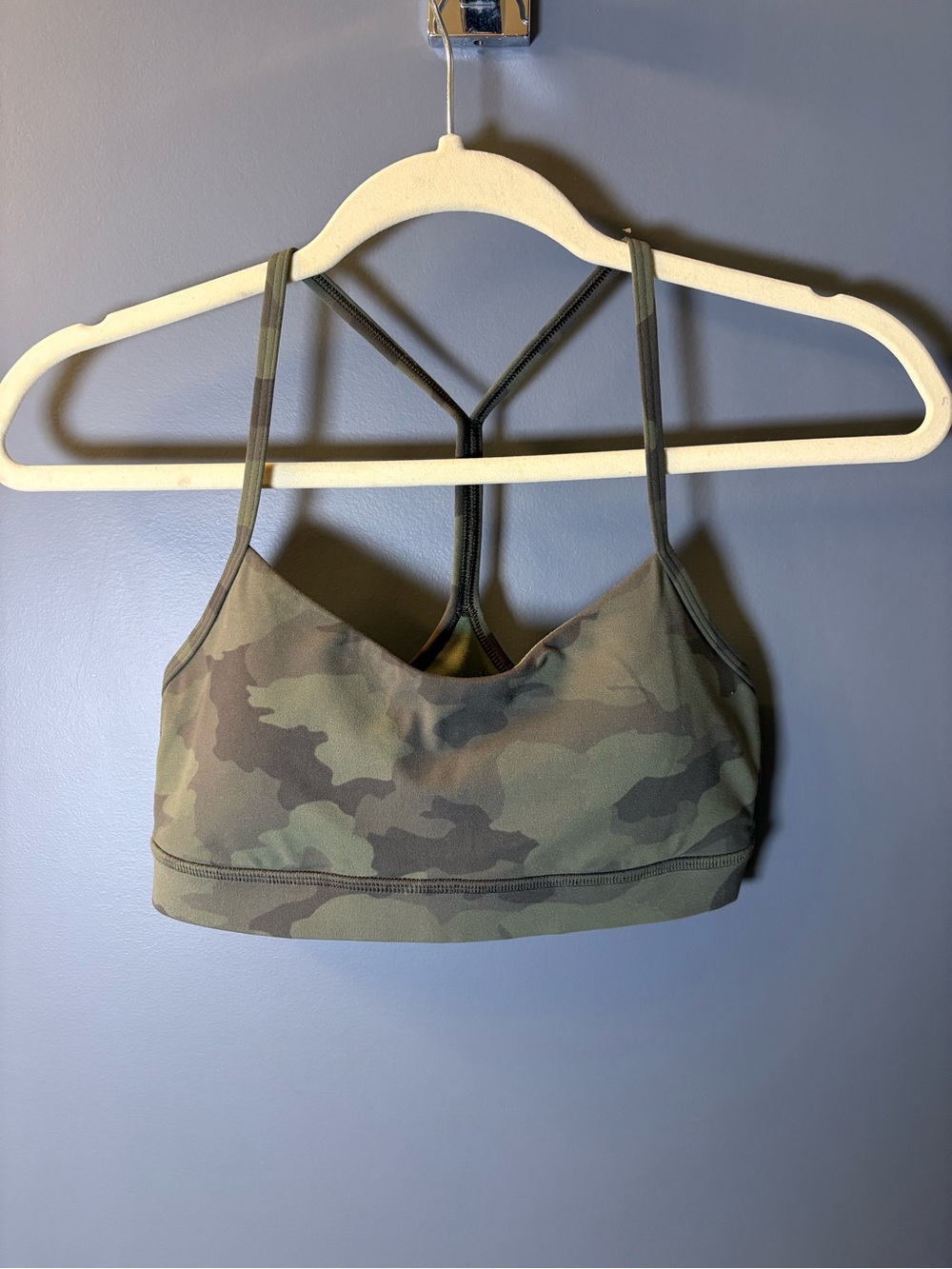 Lululemon Flow Y Bra Green Camo Sports Bra size 8